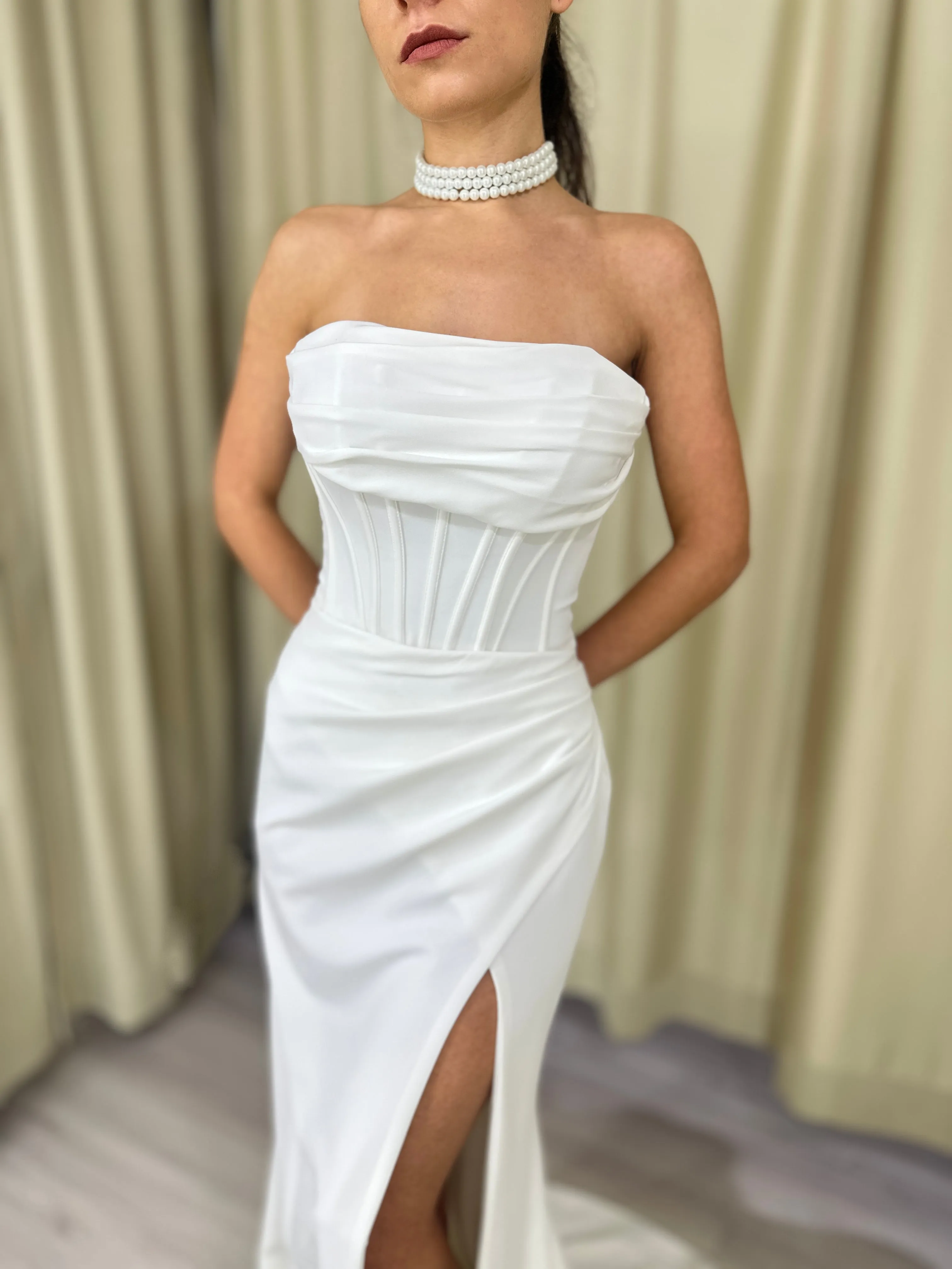 Crepe Mermaid Wedding Dress Minimalist, Sleek, & Modern Bridal Gown Katrine