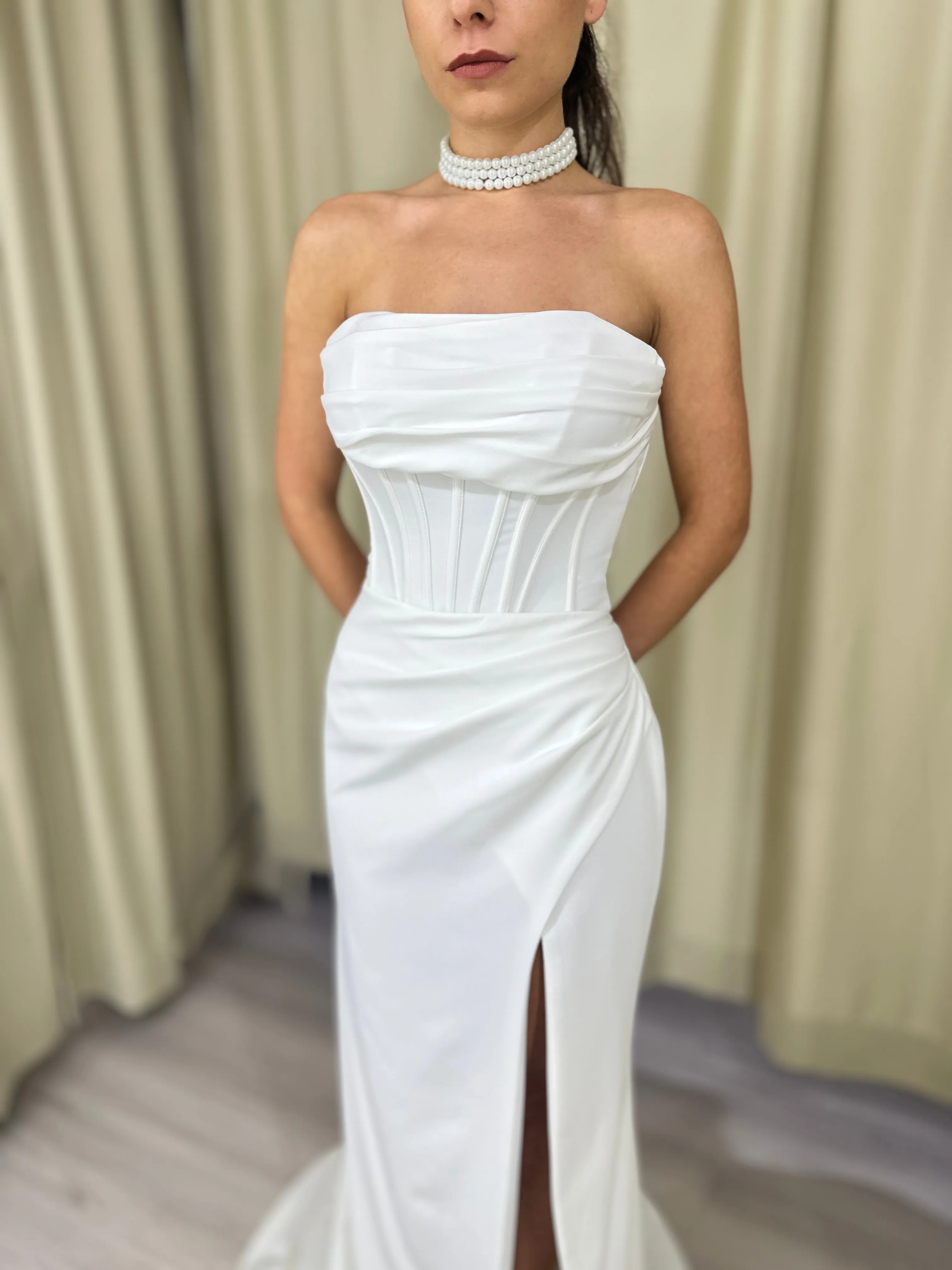 Crepe Mermaid Wedding Dress Minimalist, Sleek, & Modern Bridal Gown Katrine