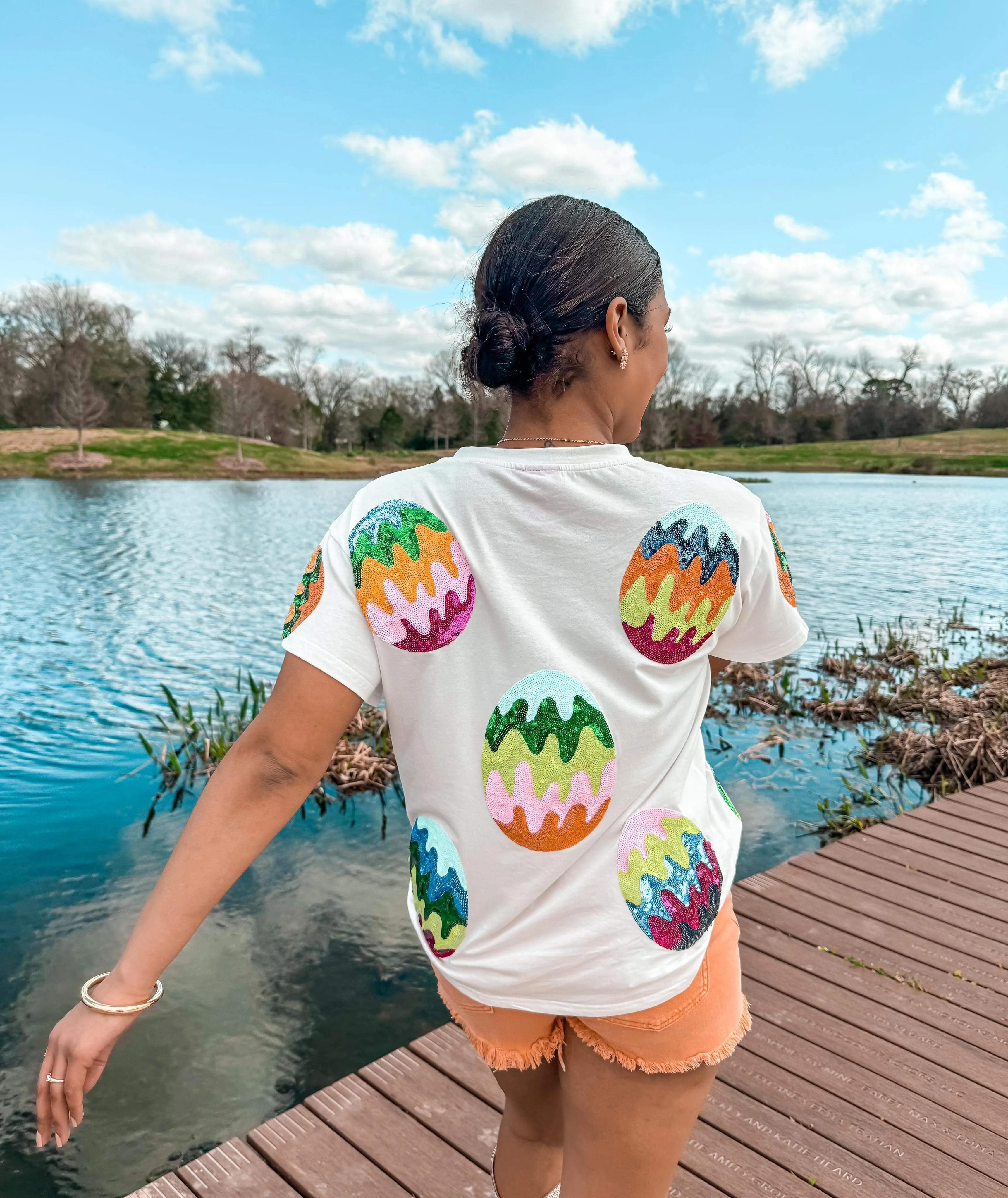 Queen Of Sparkles White Groovy Egg Tee