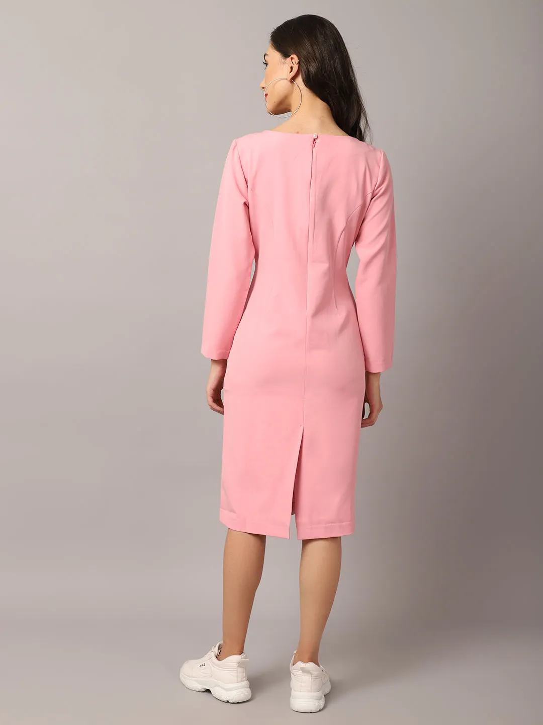 Women's  Round neck Pink Solid Sheath Dress